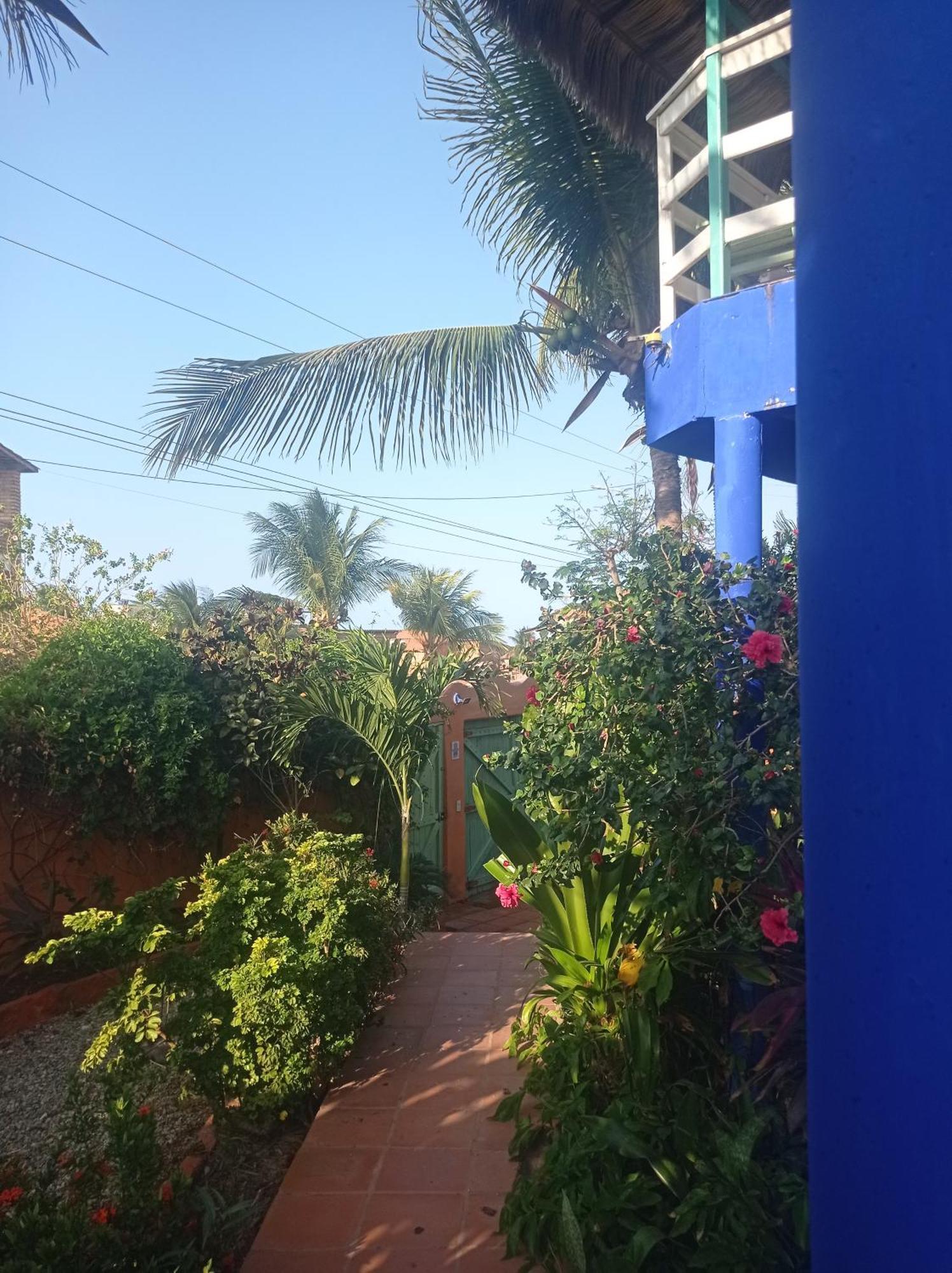 Villa Charming Blue House With Kitchen Parking And Garden Canoa Quebrada Exterior foto